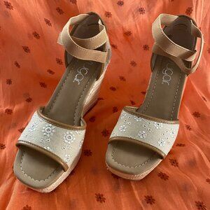 Sugar Size 6 Cream and Tan Wedge Sandal
